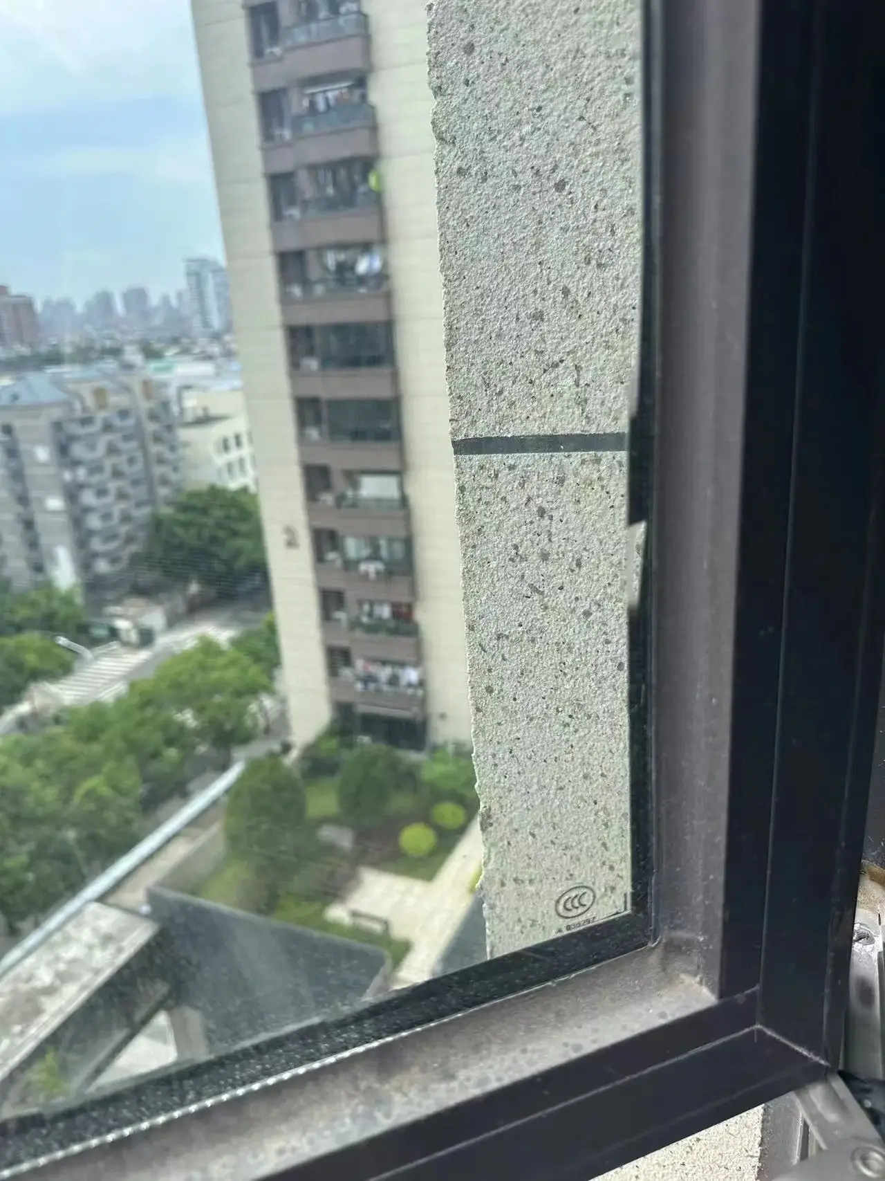 开发窗自带的窗户到底要不要换？(图7)