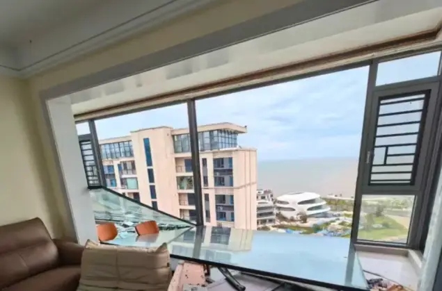 深圳台风夜惊魂:五大抗17级台风神窗,98%业主竟不知第四误区(图1) 深圳台风夜惊魂:五大抗17级台风神窗,98%业主竟不知第四误区(图1)