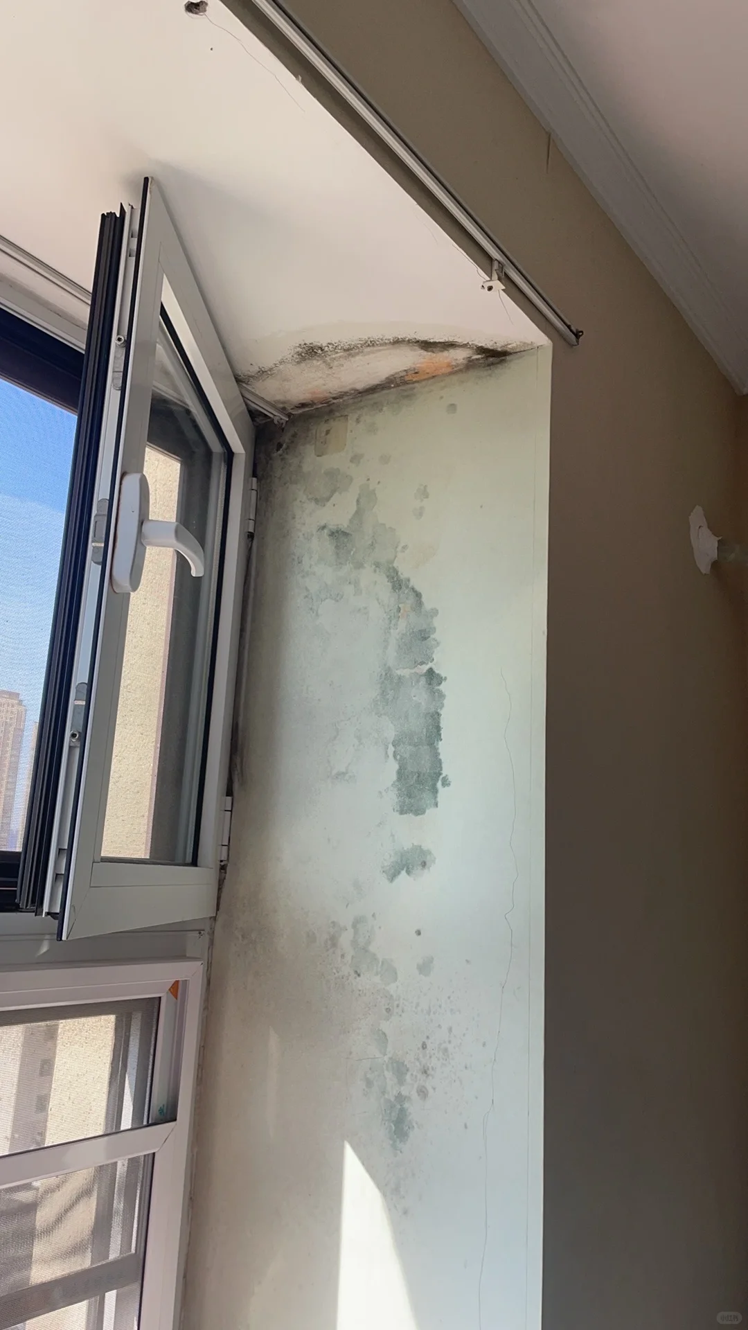 深圳老旧小区换窗,你家窗户出现这4个信号就该换了!(图3) 深圳老旧小区换窗,你家窗户出现这4个信号就该换了!(图3)