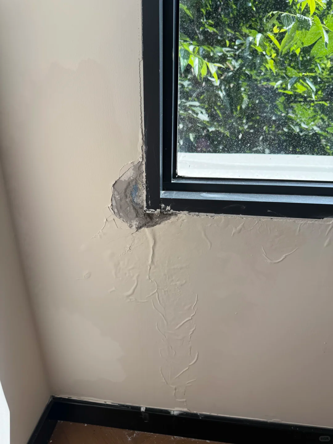 深圳门窗使用体验差距大?同样的窗户,不同安装,效果差出十年(图6) 深圳门窗使用体验差距大?同样的窗户,不同安装,效果差出十年(图6)